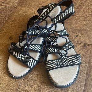 Lightly worn straps sandals size 7